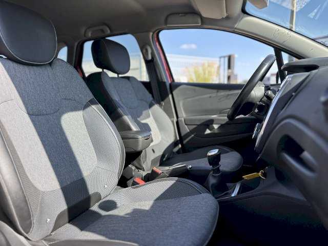 Renault Renault Captur I (J87) 1.2 TCe 120ch energy Intens