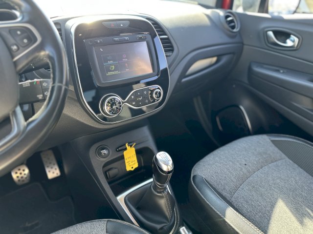 Renault Renault Captur I (J87) 1.2 TCe 120ch energy Intens
