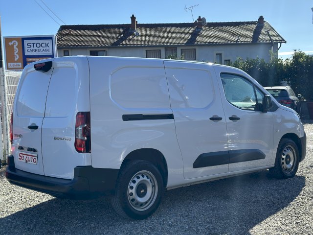 Citroën Citroën Berlingo TAILLE XL 950 KG BLUE HDI 100