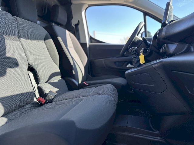 Citroën Citroën Berlingo TAILLE XL 950 KG BLUE HDI 100