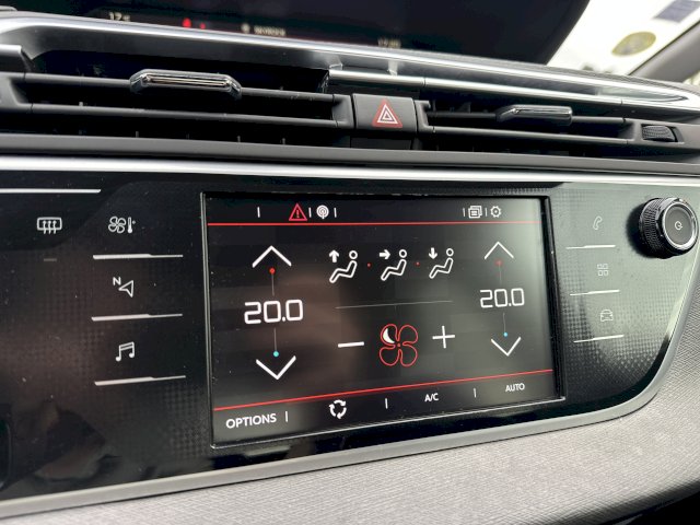 Citroën Citroën C4 BLUEHDI 150 S&S EAT6 SHINE