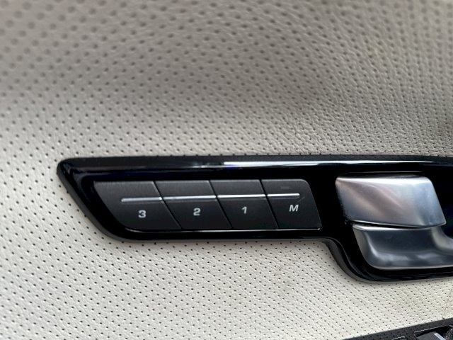 Land-Rover Land-Rover Evoque  2.2 SD4 Dynamic BVA Mark II  