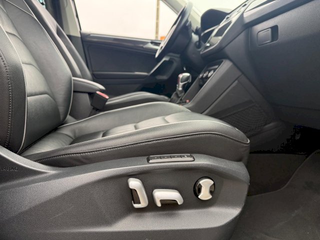 Volkswagen Volkswagen Tiguan 2.0 TDI 150ch R-Line Exclusive DSG7