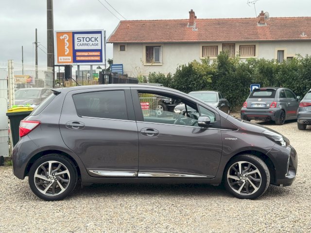 Toyota Toyota Yaris III 100h Chic 5p
