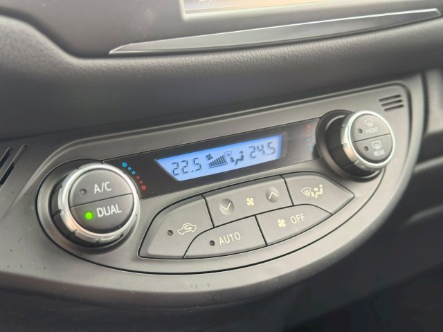 Toyota Toyota Yaris III 100h Chic 5p