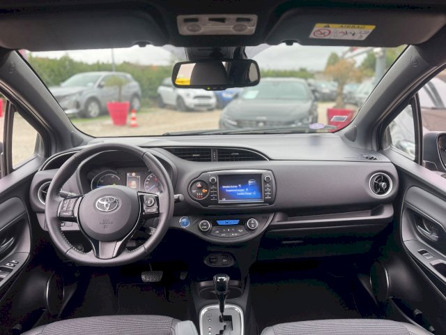 Toyota Toyota Yaris III 100h Chic 5p