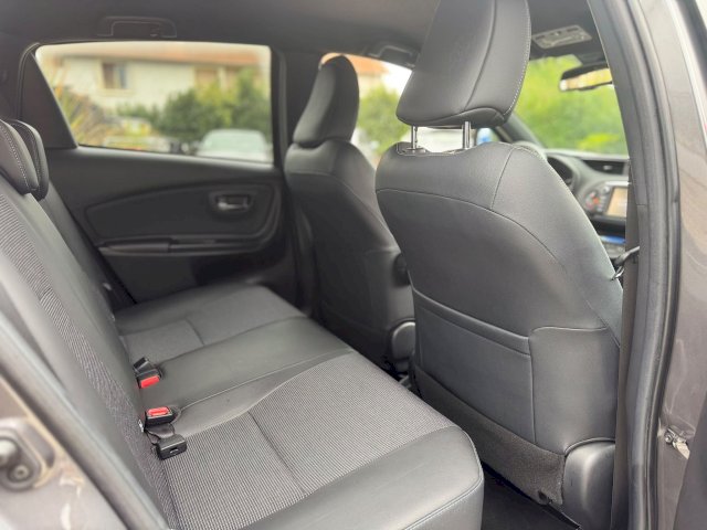 Toyota Toyota Yaris III 100h Chic 5p