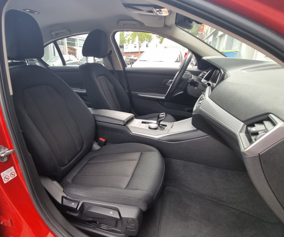 BMW BMW Série 3 VII (G20) 320iA 184ch Lounge