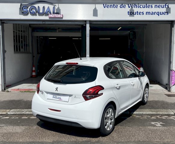 Peugeot Peugeot 208  1.2 PureTech 68ch Like 5p