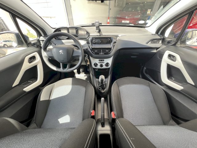Peugeot Peugeot 208  1.2 PureTech 68ch Like 5p