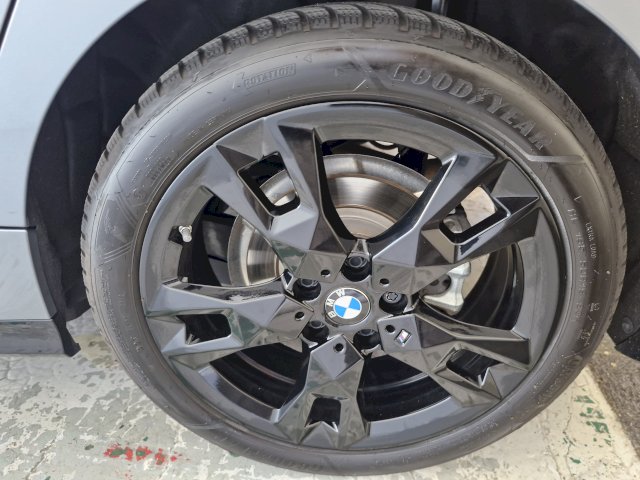 BMW BMW Série 1 120iA M-SPORT F70