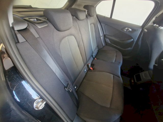 BMW BMW Série 1 III (F40) 116dA 116ch Lounge DKG7