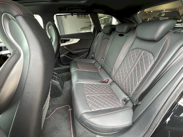 Audi Audi A4 40 TDI 204ch Competition quattro S tronic 7