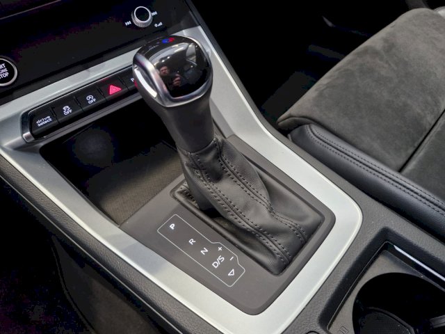 Audi Audi Q3 40 TFSI 190ch Design Luxe quattro S tronic 7 10cv