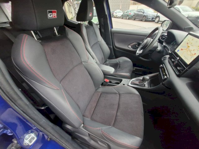 Toyota Toyota Yaris 130h GR Sport 5p MC24