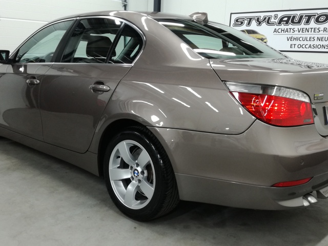 BMW BMW Série 5 (E60) 530 DA 218 Luxe (moteur  77000kms facture bmw)