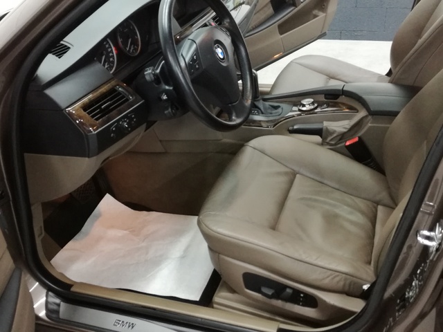 BMW BMW Série 5 (E60) 530 DA 218 Luxe (moteur  77000kms facture bmw)