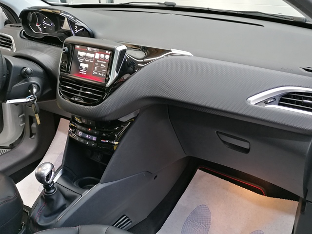 Peugeot Peugeot 208 1.6 HDI 120 GT Line