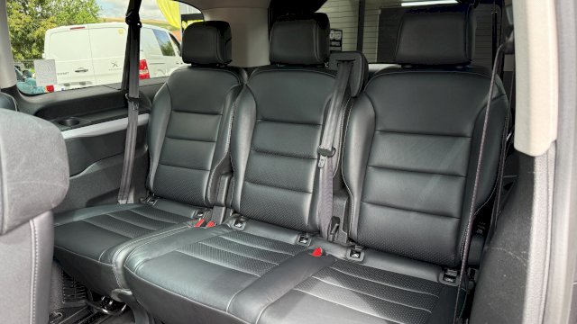 Peugeot Traveller HDI 180 EAT6 Allure L3 Attelage / Pack Son / 8 Places / 15000€ HT