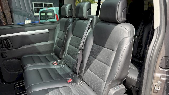 Peugeot Traveller HDI 180 EAT6 Allure L3 Attelage / Pack Son / 8 Places / 15000€ HT
