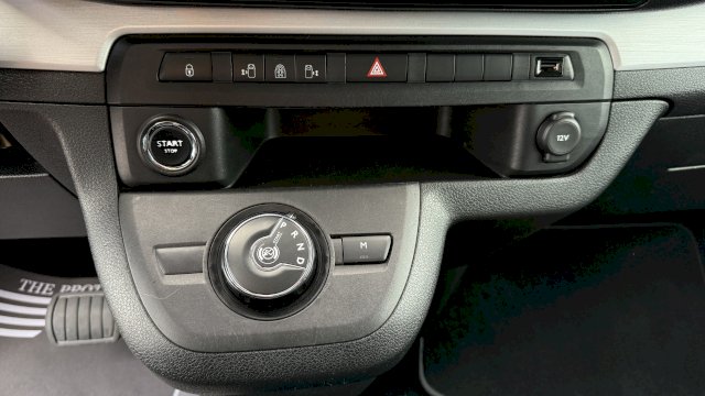Peugeot Traveller HDI 180 EAT6 Allure L3 Attelage / Pack Son / 8 Places / 15000€ HT