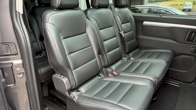Peugeot Traveller HDI 180 EAT6 Allure L3 Attelage / Pack Son / 8 Places / 15000€ HT