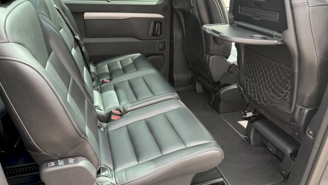 Peugeot Traveller HDI 180 EAT6 Allure L3 Attelage / Pack Son / 8 Places / 15000€ HT