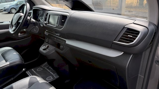 Peugeot Traveller HDI 180 EAT6 Allure L3 Attelage / Pack Son / 8 Places / 15000€ HT