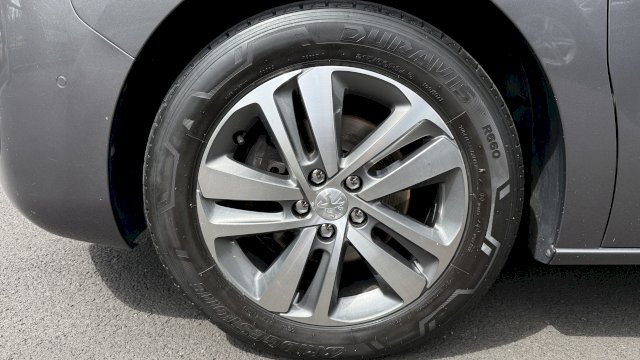 Peugeot Traveller HDI 180 EAT6 Allure L3 Attelage / Pack Son / 8 Places / 15000€ HT