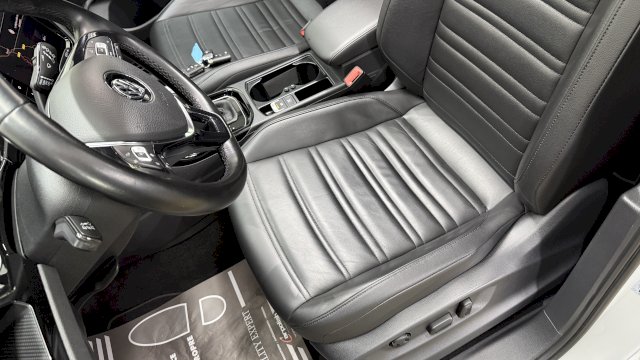 Volkswagen Touran 2.0 TDI 150 DSG7 Highline BlueMotion 7 Places / Webasto / Attelage / TO