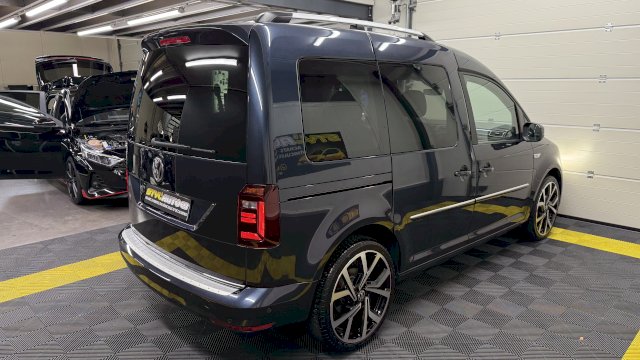 Volkswagen Caddy 2.0 TDI 150 Highline R-Line BlueMotionTech