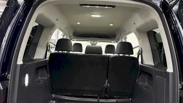Volkswagen Caddy 2.0 TDI 150 Highline R-Line BlueMotionTech