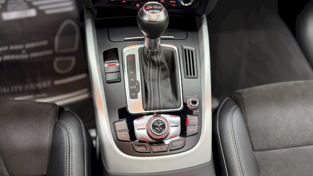 Audi SQ5 3.0 TDI 326 competition quattro Toit Ouvrant / Attelage /Webasto