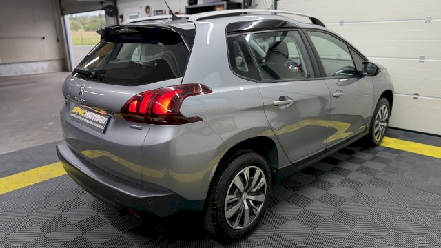 Peugeot Peugeot 2008 1.2 Essence 82 Active GPS/Radar/Galette