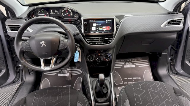 Peugeot Peugeot 2008 1.2 Essence 82 Active GPS/Radar/Galette