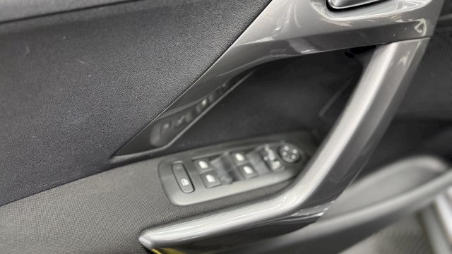 Peugeot Peugeot 2008 1.2 Essence 82 Active GPS/Radar/Galette