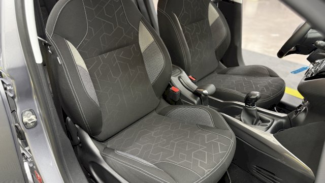Peugeot Peugeot 2008 1.2 Essence 82 Active GPS/Radar/Galette