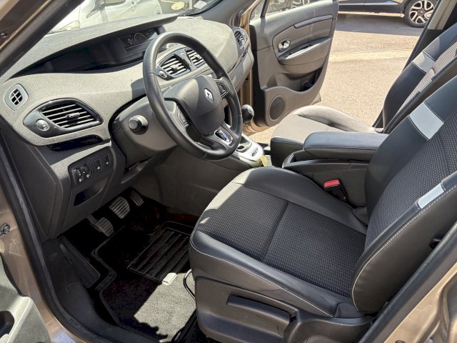 Renault Renault Grand Scenic III dCi 110 Zen 5pl