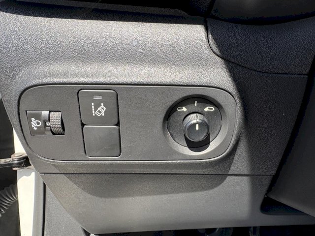 Citroën Citroën C3 SOCIETE BLUEHDI 75 S&S FEEL NAV