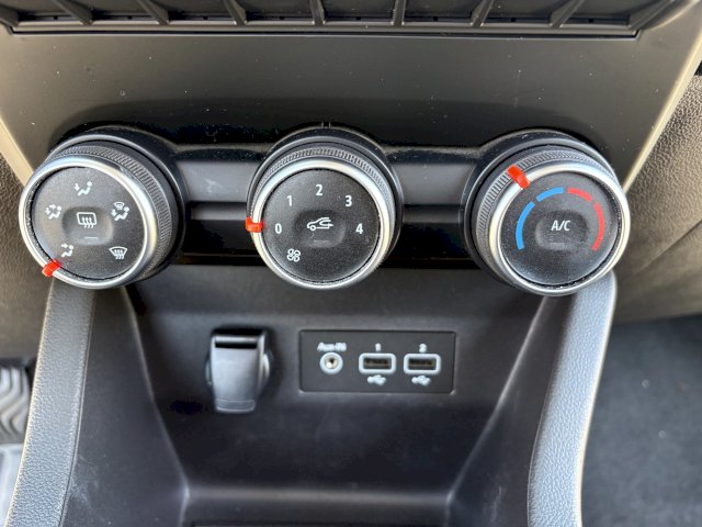 Renault Renault Clio SOCIETE BLUE DCI 85 AIR NAV