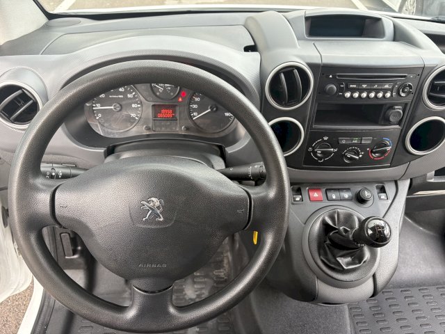 Peugeot Peugeot Partner STANDART 1.6 BLUEHDI 75 PREMIUM