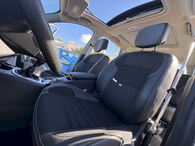 Renault Renault Grand Scenic III dCi 110 E6 Energy Bose eco² 5pl 2015