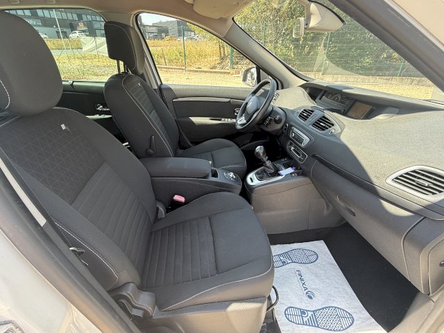 Renault Renault Scenic III (J95) 1.2 TCe 115ch energy Limited Euro6 2015