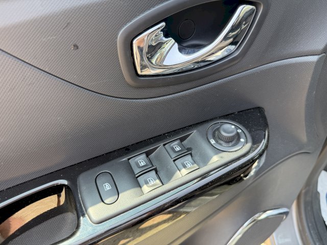 Renault Renault Captur I (J87) 1.2 TCe 120ch Intens EDC