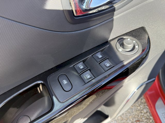Renault Renault Captur  TCe 120 Helly Hansen EDC