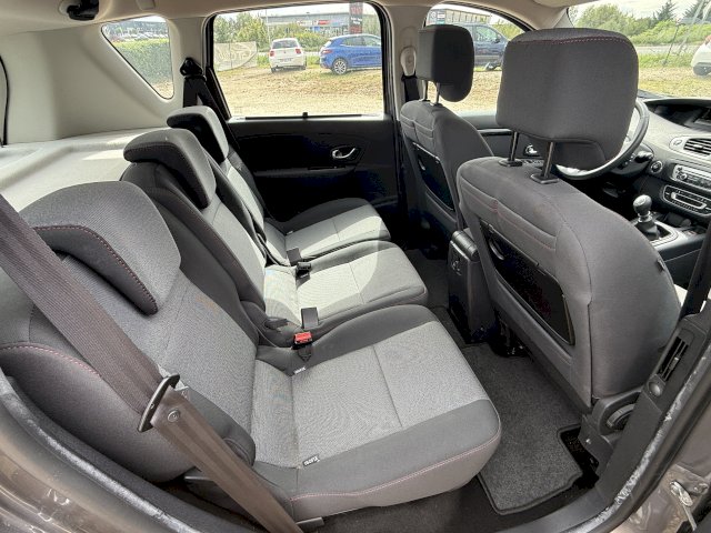 Renault Renault Scenic III (J95) 1.2 TCe 130ch energy Lounge