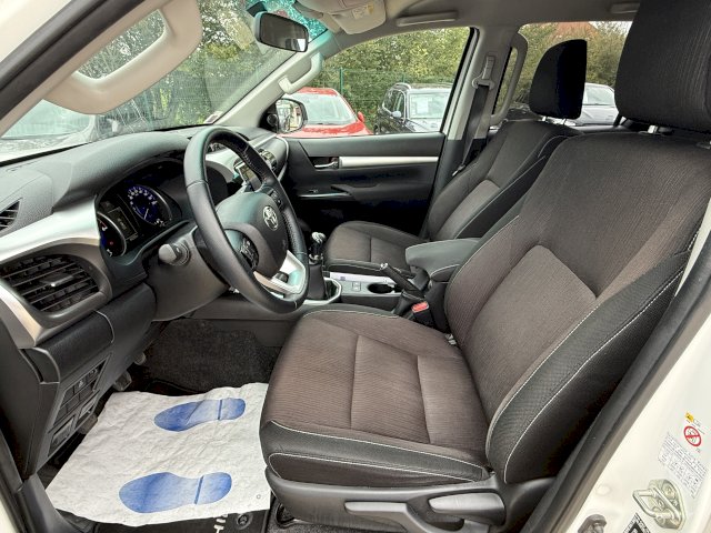 Toyota Toyota Hilux IV 2.4 D-4D 150 Double Cabine Legende