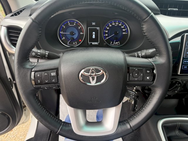Toyota Toyota Hilux IV 2.4 D-4D 150 Double Cabine Legende