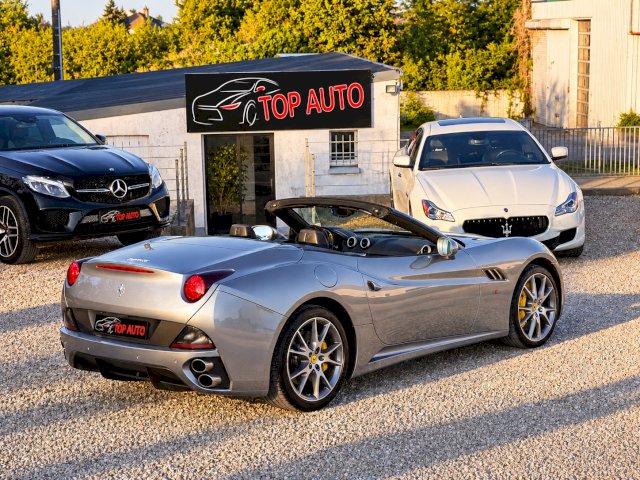 Ferrari Ferrari California  V8 4.3