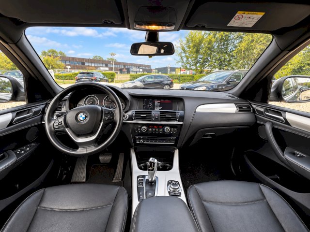 BMW BMW X3 II (F25) xDrive20dA 184ch Luxe